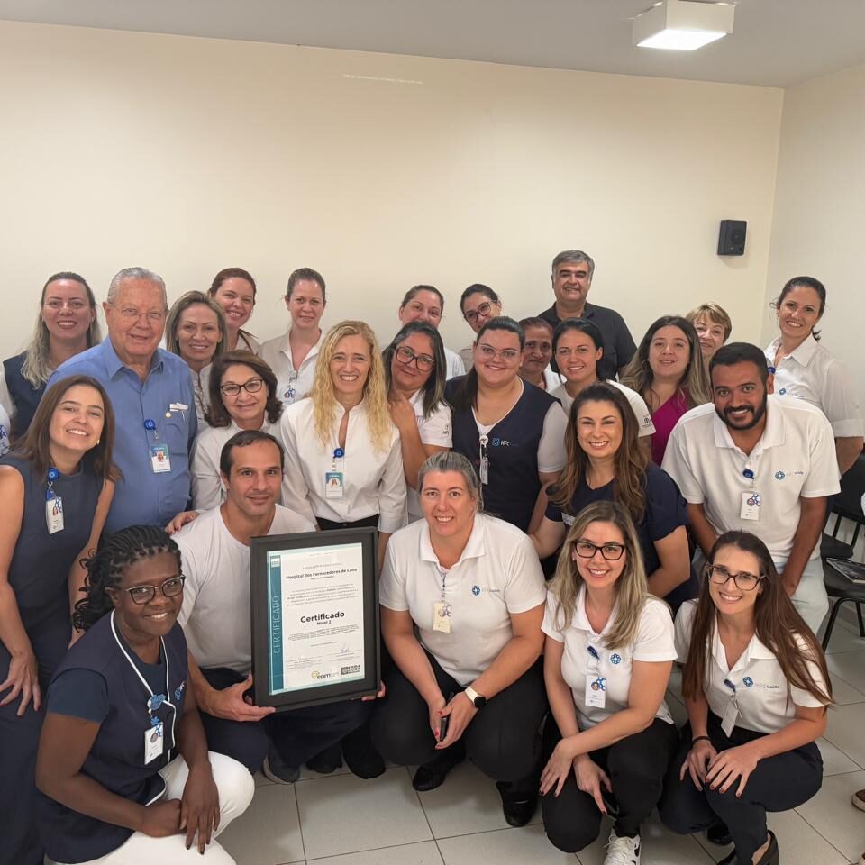 Equipe recebe certificação da Escola Ocra Brasiliana - foto: Divulgação